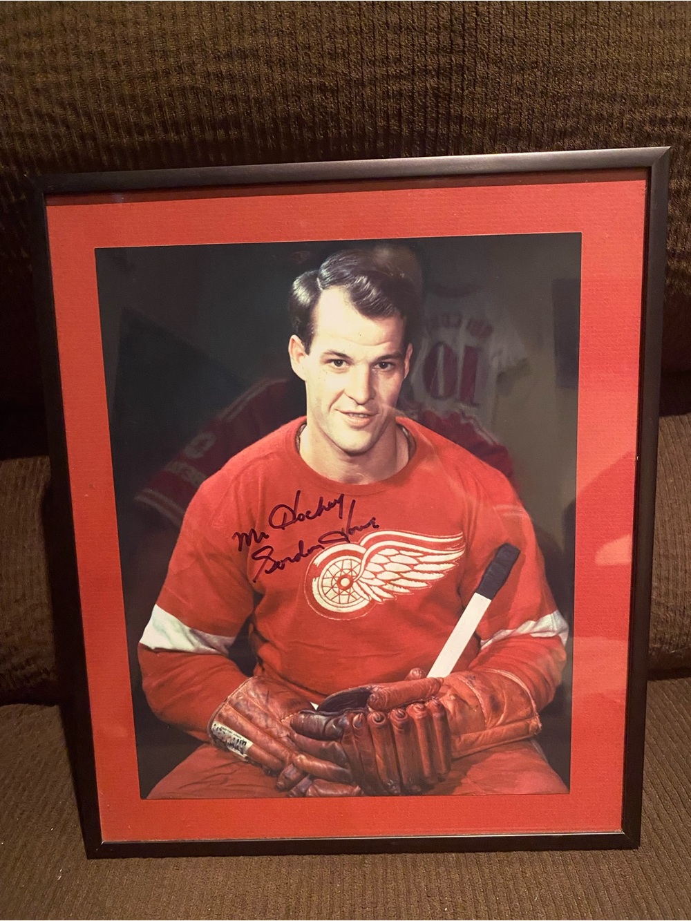GORDIE HOWE Signed 12”x 10”PHOTO FRAME RED WINGS & COA